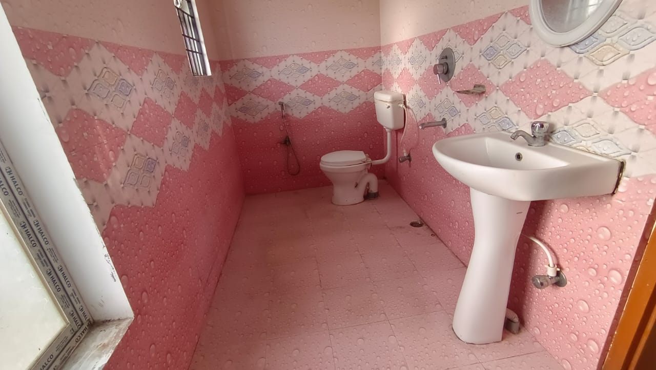 Unfurnished 3bhk in Bamunimaidan, Guwahati, Assam, India for Rent